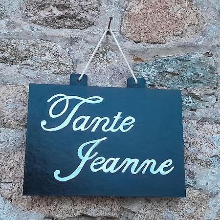 Gite Tante Jeanne Reville Экстерьер фото